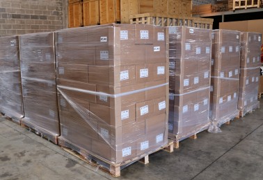 Container é carregado com 25 mil Bíblias para a Guiné-Bissau, na África