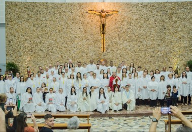 Celebração Solene na Investidura dos Novos Ministros Extraordinários da Sagrada Comunhão no Santuário Nossa Senhora do Carmo de Paranavaí